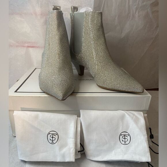 Tabitha Simmons Silver Chelsea Boots NIB $845 Retail Designer Statement 37.5 7.5 - Picture 5 of 15